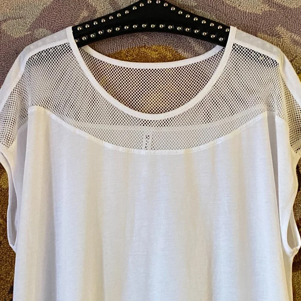 NEW Fabletics Dijon Sz 2XL Womens Knit/Mesh Top T-Shirt White - Picture 2 of 9